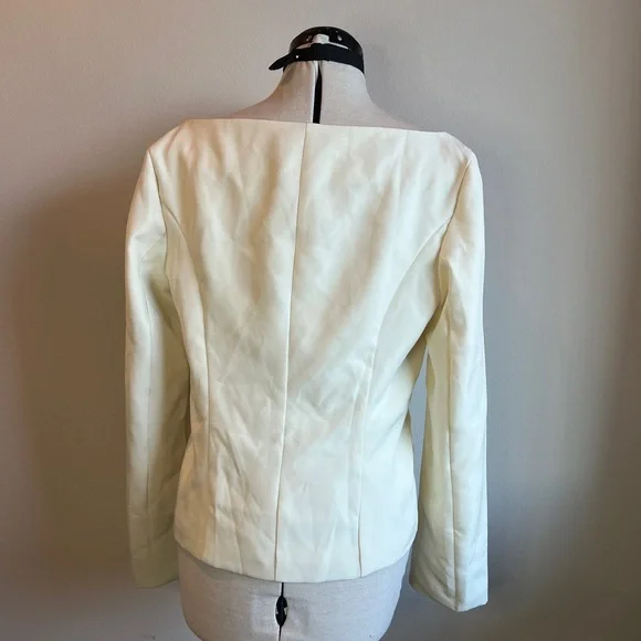 Cream Scoop neck Blazer Top with Gold Buttons - Picture 7 of 13